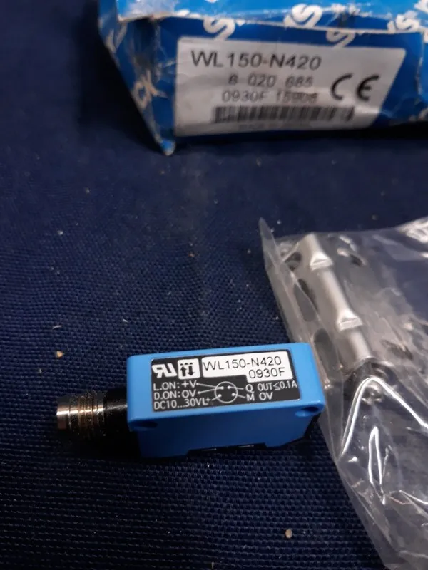 Фотоэлектрический датчик SICK WL150-N420 093F Photoelectric sensor — фото лота 2