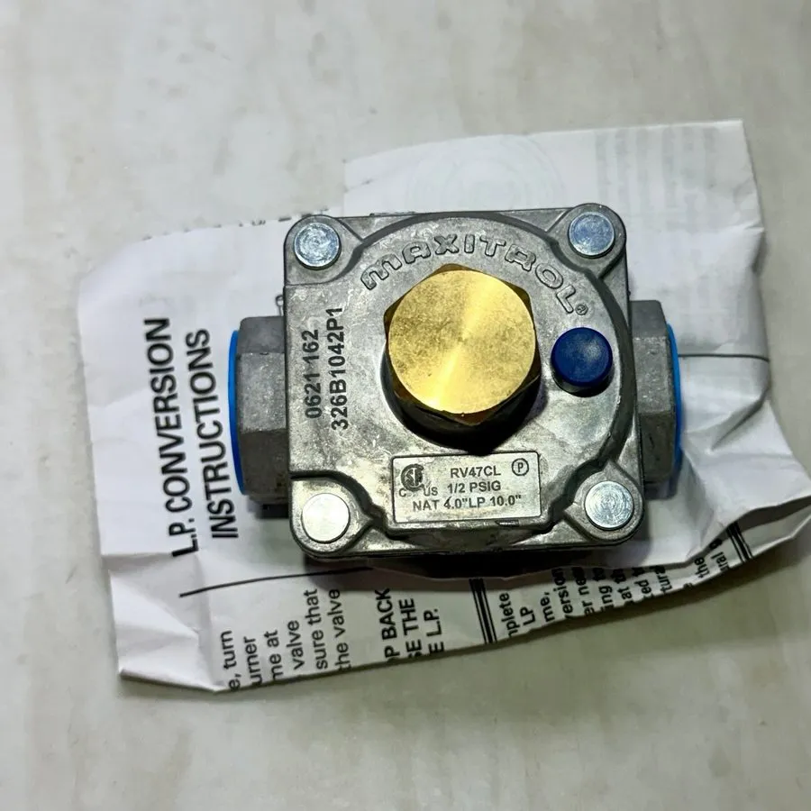 Трубопроводная арматура Maxitrol RV47CL Gas Pressure Regulator 5303271248 — фото лота 1