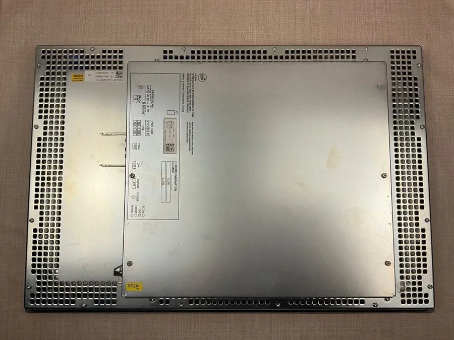 Панель оператора Siemens Simatic HMI 6AV7260-2GY31-0BX6 + Panel 22" Touch USB 67 — фото лота 2