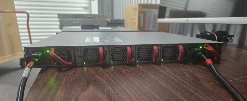 Коммутатор Arista 7050X DCS-7050SX-64-F 48 Port 10Gb SFP+ Switch — фото лота 3