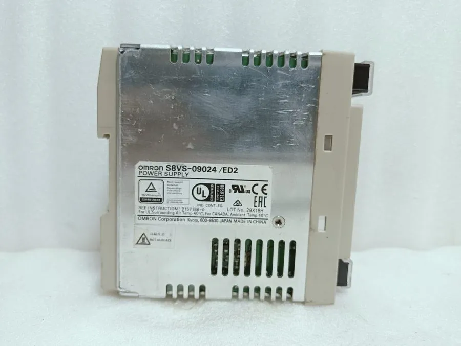 Блок питания Omron S8VS-09024 Switch Mode Power Supply 24VDC 3.75A 90W DIN Rail  — фото лота 2