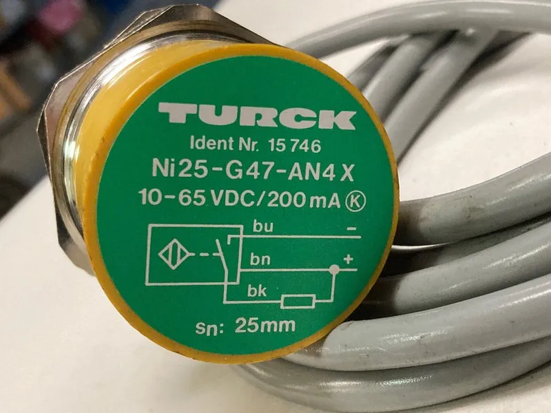 Датчик приближения 200771 New- Turck Ni25-G47-AN4X Proximity Sensor 25mm