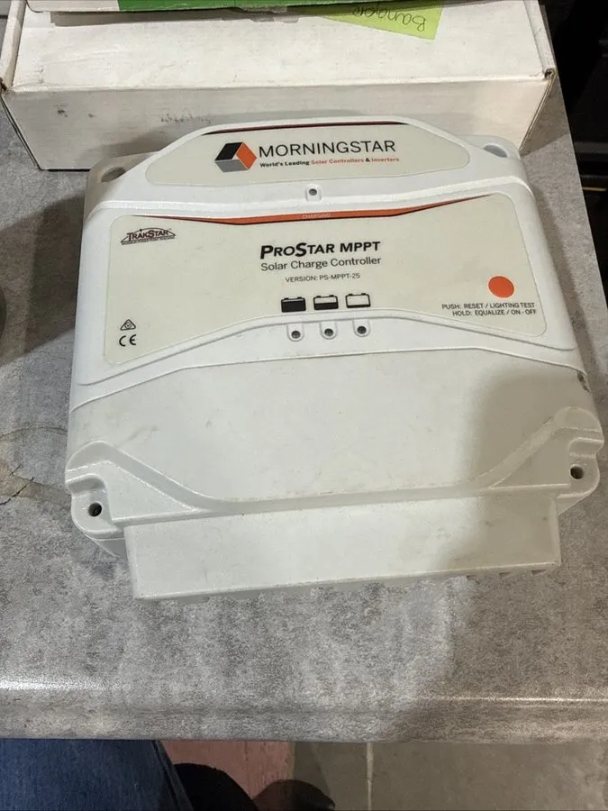 Аккумулятор Morningstar PS-MPPT-25 ProStar MPPT 25A Solar Charge Controller with — фото лота 1
