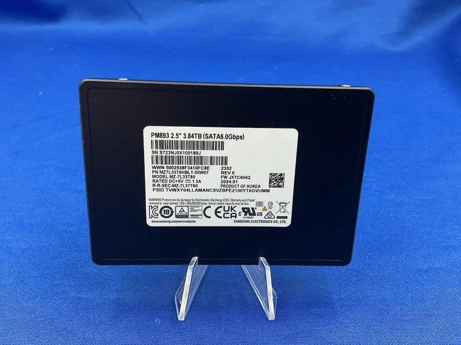 SSD-накопитель Samsung PM893 Series 3.84TB SATA 6Gb/s 2.5inch Internal SSD MZ-7L