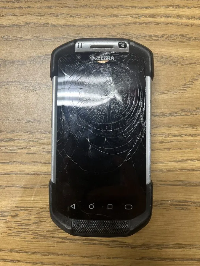 Сканер штрих-кода Zebra TC700K-02B24B0-03 Broken Screen