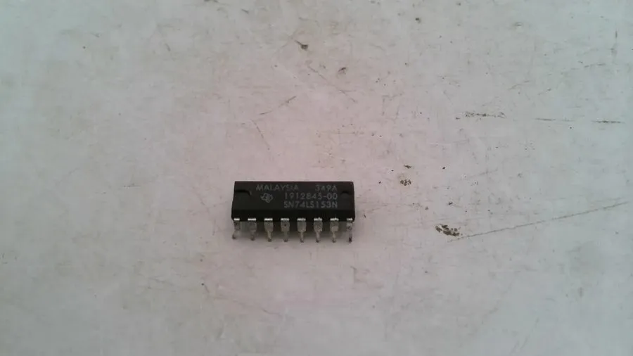 Микросхема TEXAS INSTRUMENTS SN74LS153N DUAL 4-INPUT MULTIPLEXER DIP-16 IC