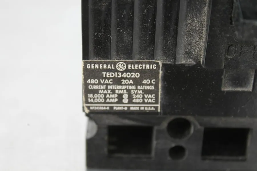 Автоматический выключатель GE TED134020 20-Amp 3-Pole Industrial Circuit Breaker