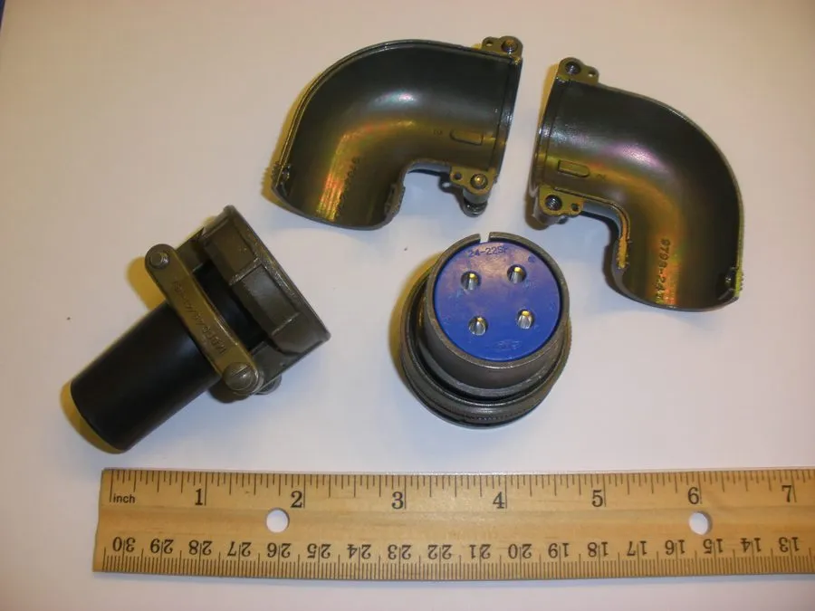 Разъём MS3108B 24-22S (SR) with Bushing 4 Pin Female Plug