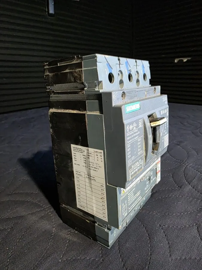 Автоматический выключатель Siemens 3VA5170-5EF31-0AA0 70A 3 Pole Molded Case Cir — фото лота 2