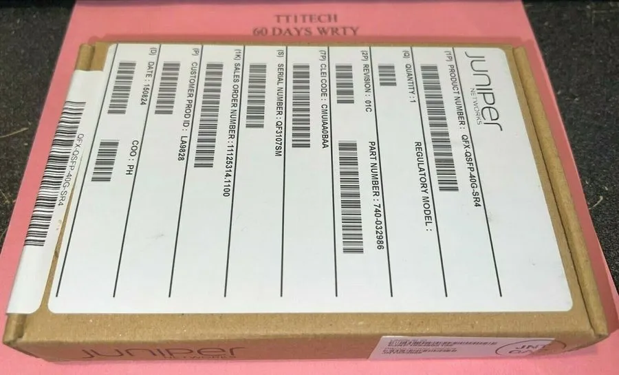 Трансивер Juniper Networks 40G QFX-QSFP-40G-SR4 740-032986 40GBASE-SR4 QSFP+ tra