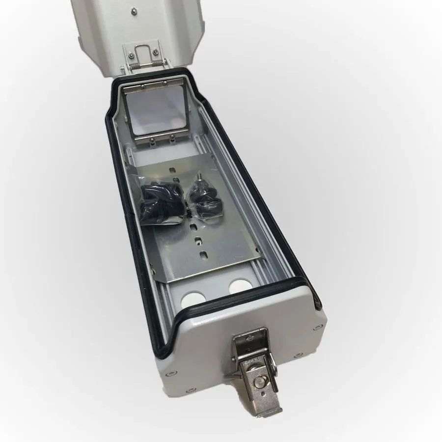 Камера PELCO EH3512 / EH3515 Series Environmental Camera Enclosure
