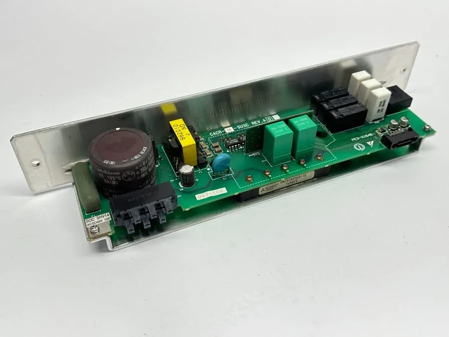 Сервопривод Yaskawa CACR-04-SU3C Rev A0 Servopack Servo Drive