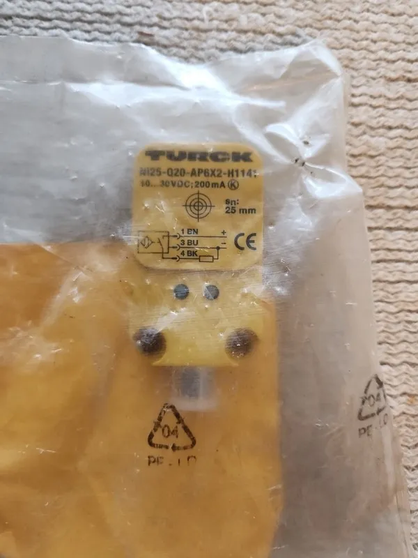 Датчик приближения Turck, NI25-Q20-AP6X2-H1141, Proximity Sensor — фото лота 1
