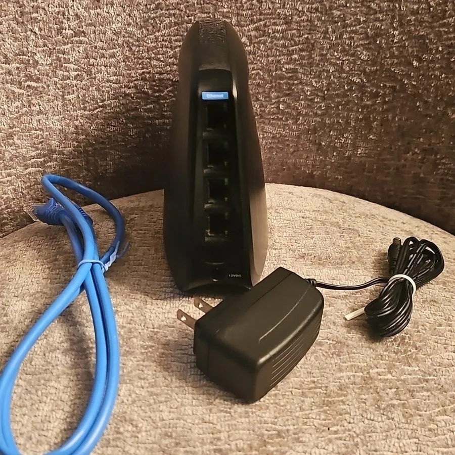 Коммутатор CISCO LINKSYS (WES610N) 4-PORT SWITCH DUAL BAND ENTERTAINMENT BRIDGE