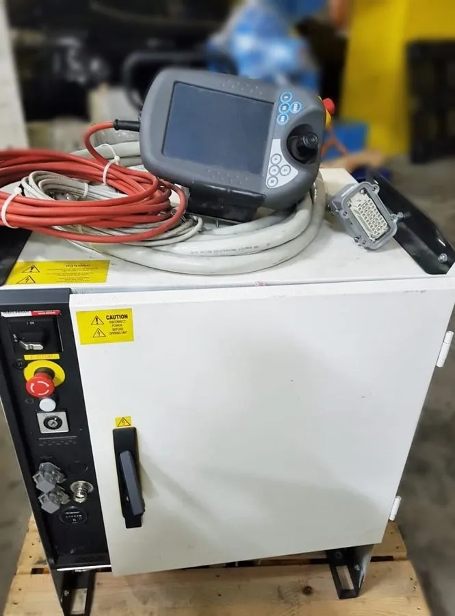 Робот ABB IRB 2600 M2004 Robot w/ IRC5 Controls, Missing Cable Set