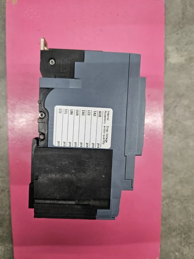 Автоматический выключатель 1 Siemens 3VA4130-6ED34-0AA0 480V 3-Pole Circuit Brea