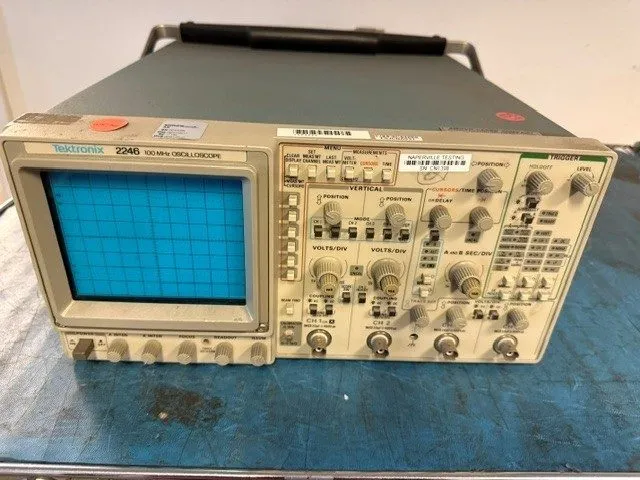 Осциллограф TEKTRONIX 2246 4 Channel 100 MHz Oscilloscope