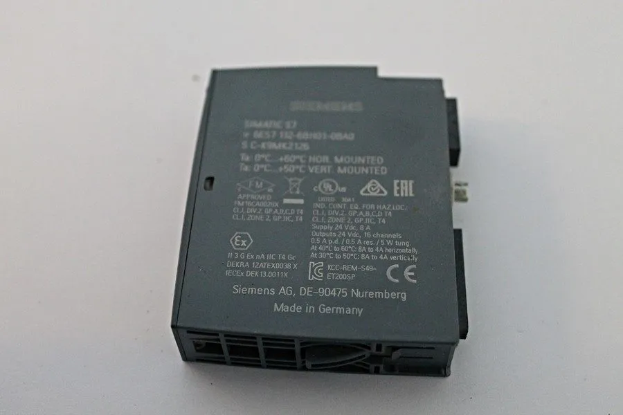 Модуль ввода-вывода 6ES7132-6BH01-0BA0 SIEMENS SIMATIC ET 200SP DQ 16x 24V DC/0.