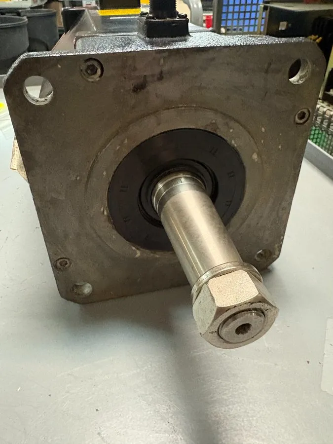 Серводвигатель Fanuc A06B-0247-B605 4kW 3000RPM 230VAC 3 Phase AC Servo Motor