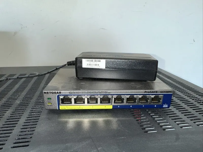 Коммутатор NETGEAR ProSafe Easy Smart Managed Switch GS108PE300NAS