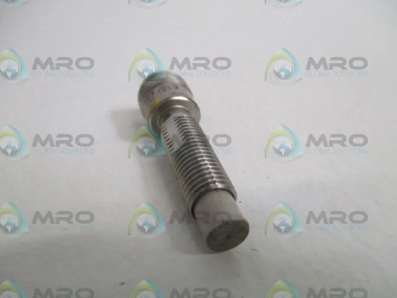 Датчик приближения Omron E2E-X4MD1-M1G Proximity Sensor 12-24VDC