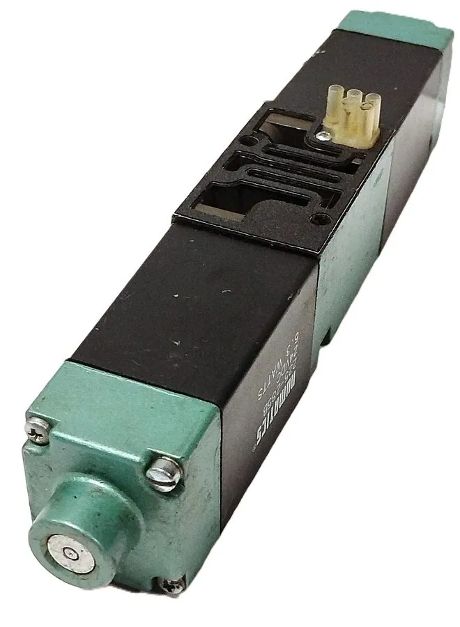 Электромагнитный клапан Numatics 081SS500M000061 Pneumatic Air Solenoid Manifold
