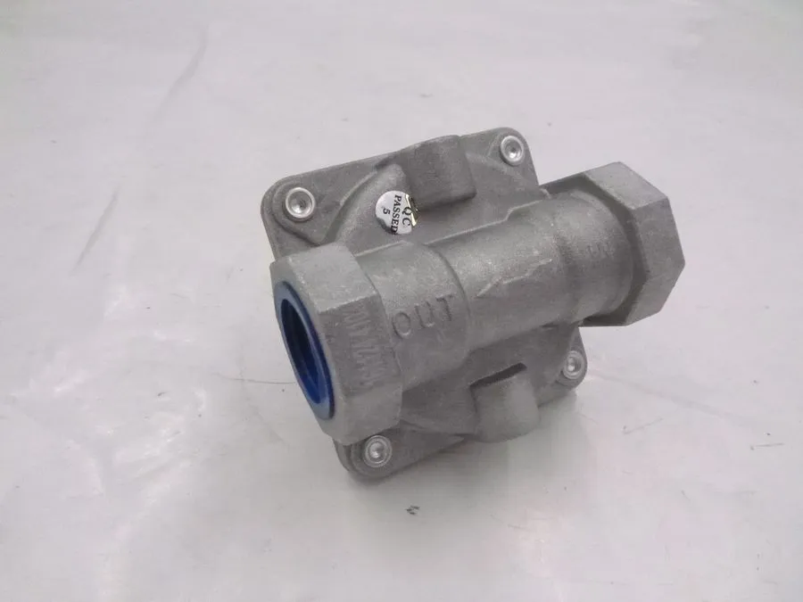 Трубопроводная арматура BurnTouch Gas Regulator 7015-4010 1/2 PSIG 3/4" NPT Natu — фото лота 1