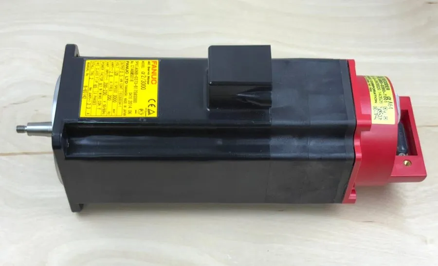 Серводвигатель FANUC AC Servo Motor 02/3000 A06B-0373-B175 0.5 kW 199V 3000RPM