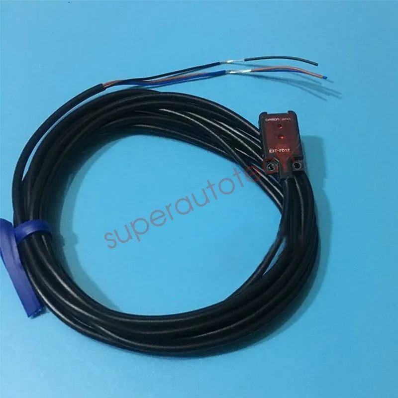 Фотоэлектрический датчик E3T-FD12