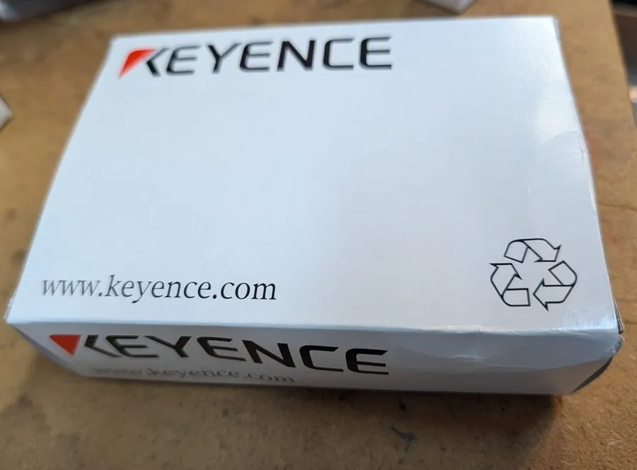 Датчик KEYENCE LR-XN11C Laser Sensor