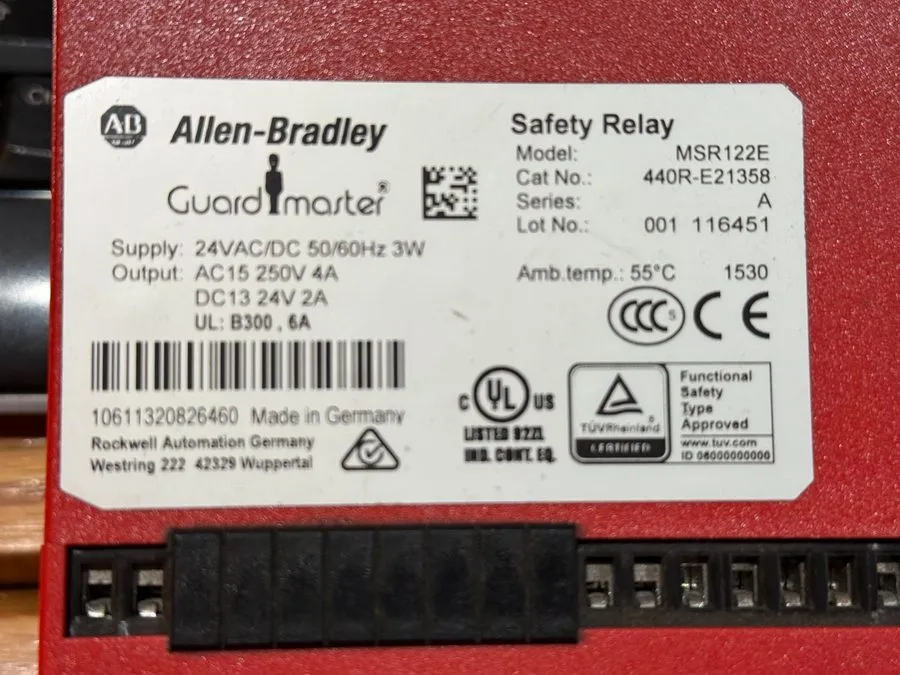 Реле безопасности ALLEN BRADLEY MSR122E GUARDMASTER SAFTY RELAY 440R-E21358 24VA