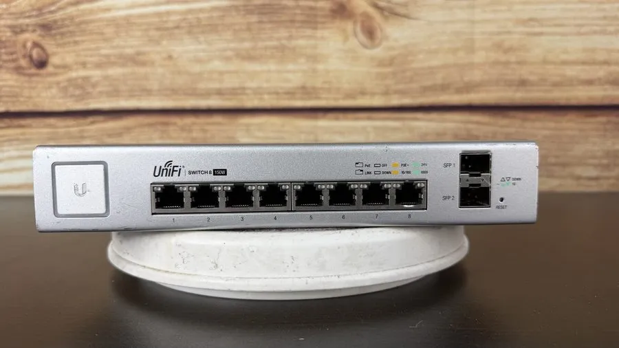 Коммутатор Ubiquiti US-8-150W 8-Port UniFi Switch, Managed PoE+ Gigabit Switch