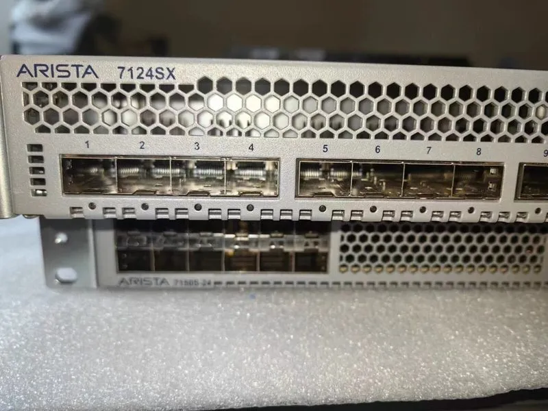 Коммутатор Arista DCS-7124SX-R 7100 Series 24x 10GB SFP+ Back-to-Front Airflow S