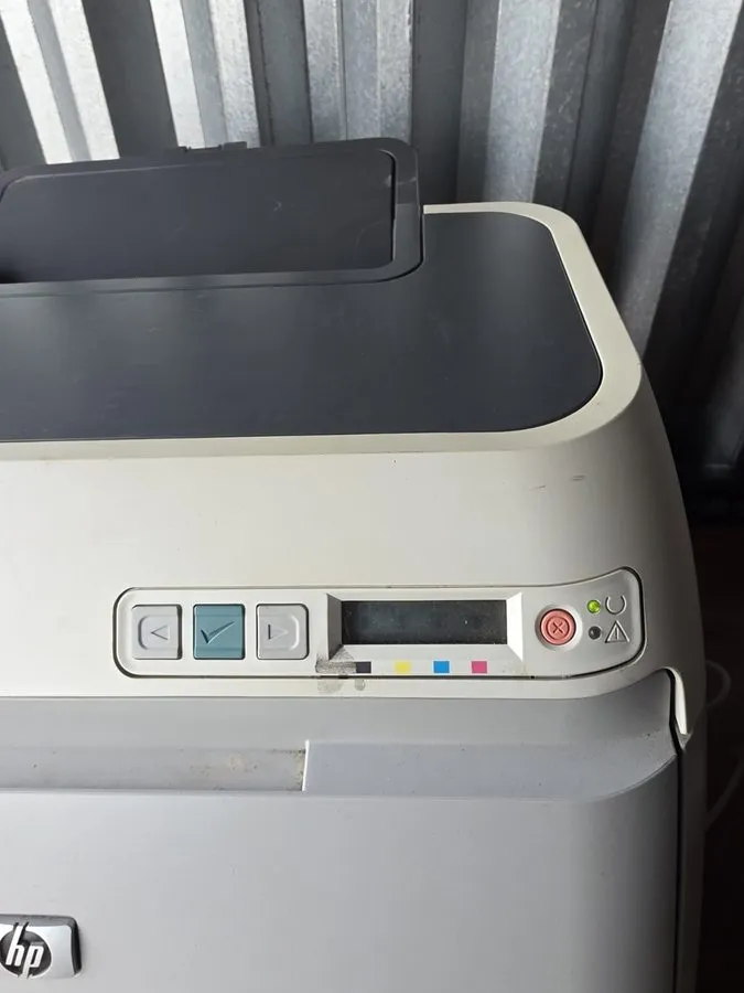 Лазерный принтер HP Color LaserJet 2605dn Color Laser Printer — фото лота 1