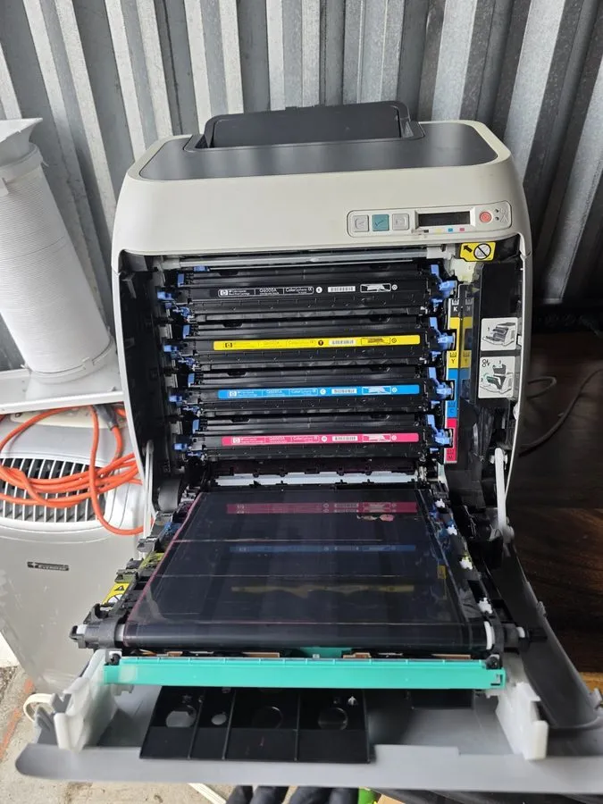 Лазерный принтер HP Color LaserJet 2605dn Color Laser Printer — фото лота 2