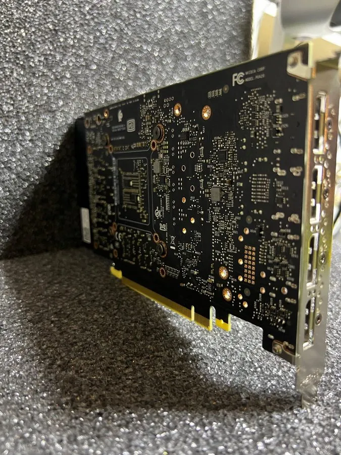 GPU-ускоритель Nvidia Quadro P2200 PG420 5GB GDDR5X PCIe Graphics Video Card 699 — фото лота 1