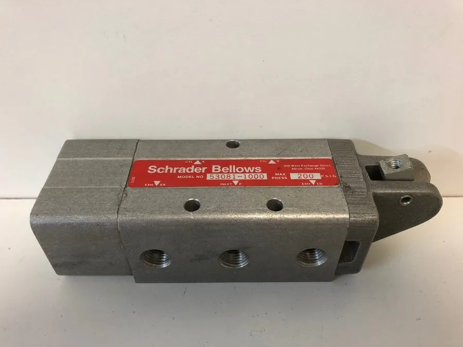 Пневмоклапан PARKER SCHRADER BELLOWS MANUAL PNEUMATIC LEVER FOOT VALVE 53081-100