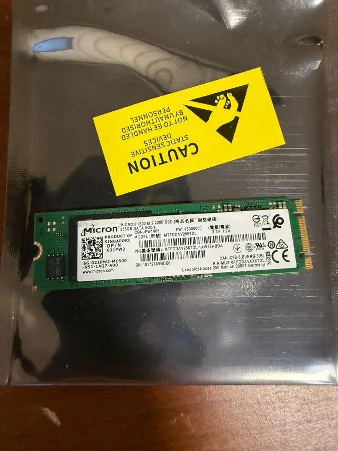 SSD-накопитель Micron 1300 256GB M.2 2280 SATA SSD MTFDDAV256TDL HP Internal Dri