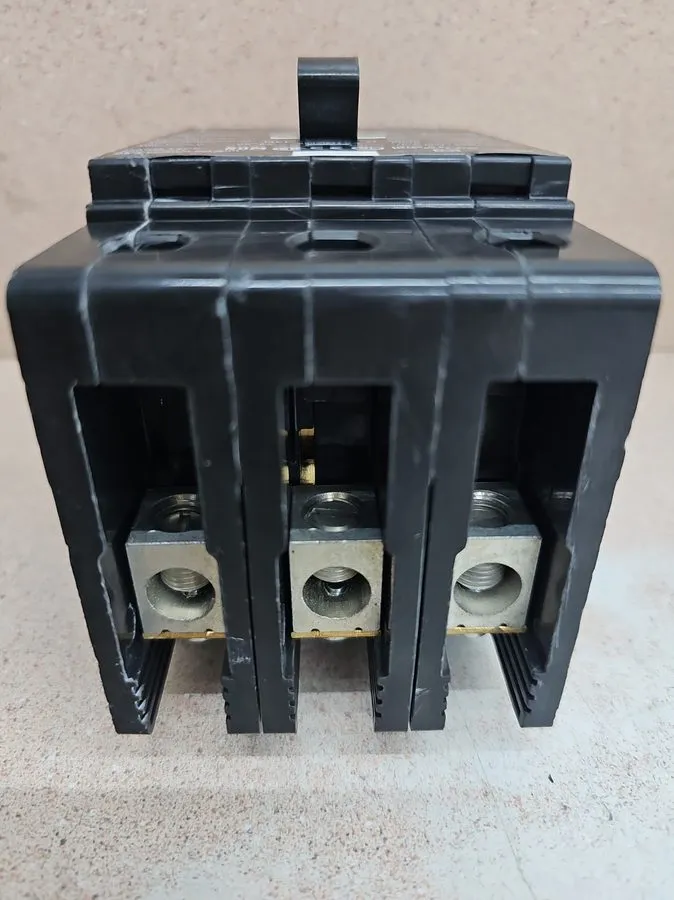 Автоматический выключатель Square D EJB34060 60A 3P 480V Bolt-On Circuit Breaker