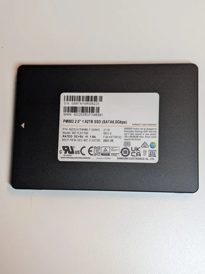 SSD-накопитель 2x Samsung PM883 1.92TB 2.5” SATA SSD Enterprise Datacenter MZ7LH