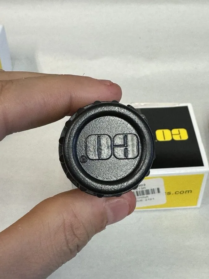 Объектив Edmund Optics LEC-33303 114-10213R 100mm C-Mount Machine Vision Lens — фото лота 1