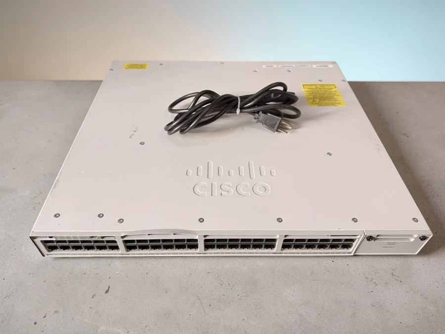Коммутатор Cisco C9300-48T Catalyst 9300 Switch Power