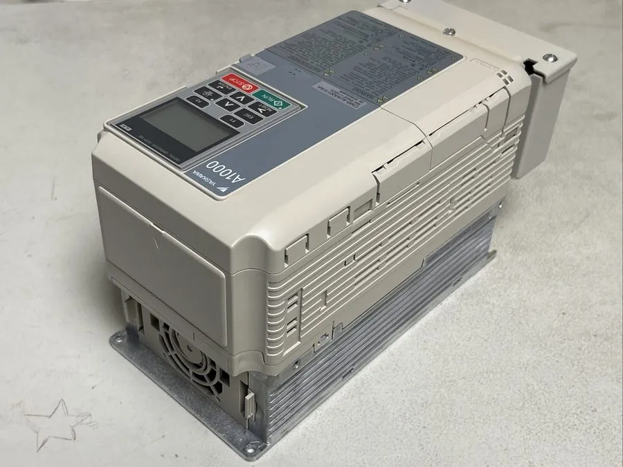 Электропривод YASKAWA CIMR-AU4A0011FAA A1000 DRIVE — фото лота 2