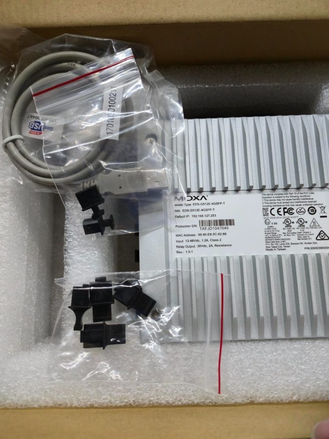 Фото лота EDS-G512E-4GSFP-T от продавца №21189