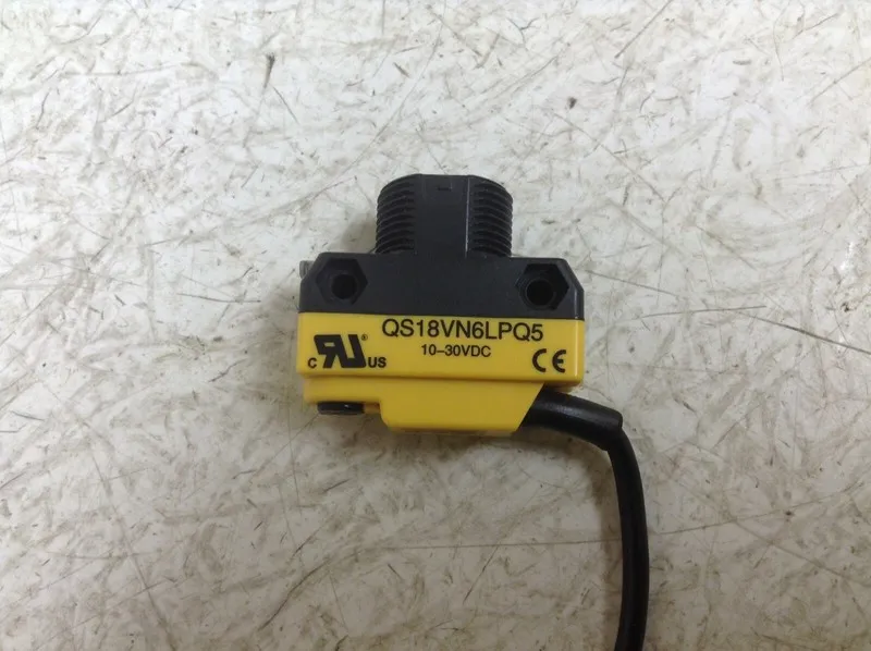 Фотоэлектрический датчик Banner QS18VN6LPQ5 Photoelectric Sensor 10-30 VDC