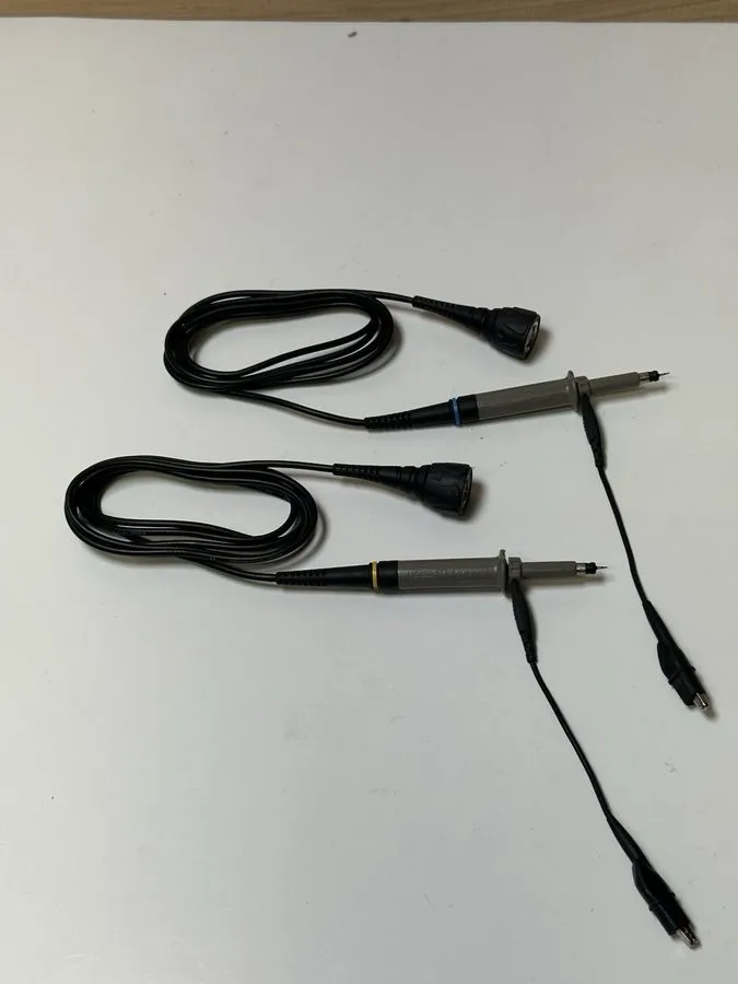 Осциллограф Two Rigol RP2200 Passive Oscilloscope Probe 150 MHZ, 10 x/x 1
