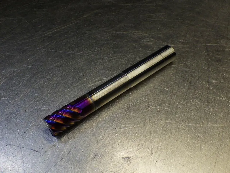 Режущий инструмент Nachi 1/4" 5 Flute Carbide Cr Endmill 1/4" Shank .06" R 41000
