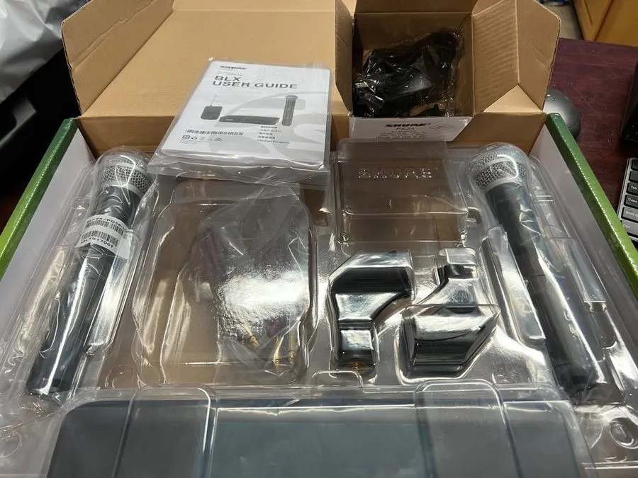 Радиосистема Shure BLX288/SM58 Dual Handheld Wireless SM58 Microphone System 202 — фото лота 1