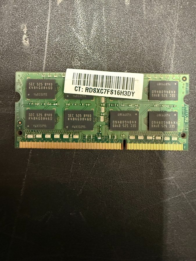 Модуль памяти Samsung 8GB M471B1G73DB0-YK0 PC3L-12800S DDR3L Laptop Memory