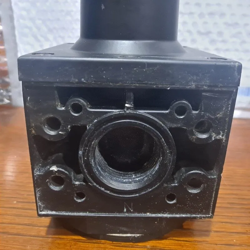 Трубопроводная арматура Parker P3NRA98BNN Pneumatic Regulator 250PSI 17 Bar — фото лота 2